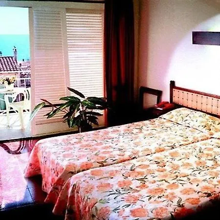 Отель Park 3*
